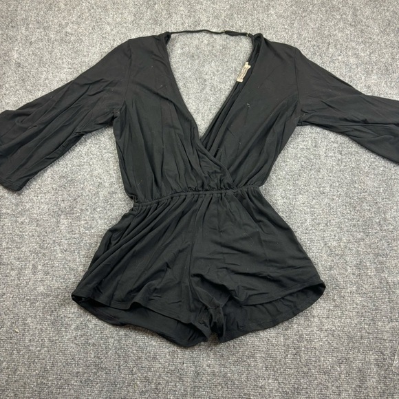 naked princess Pants - NAKED PRINCESS Women’s Black 3/4 Sleeve V-Neck Romper Shorts size: Small